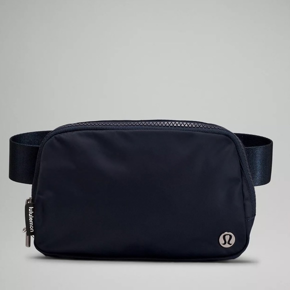 lululemon athletica Handbags - Lululemon - belt bag “black”